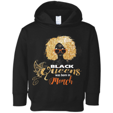 Black Queens Was Born In March - Birthday T-Shirt